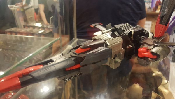 TFCon Toronto   Dealer Room Images Show Unofficial Bulkhead MTMTE Thunderclash Fall Of Cybertron Megatron More  (12 of 30)